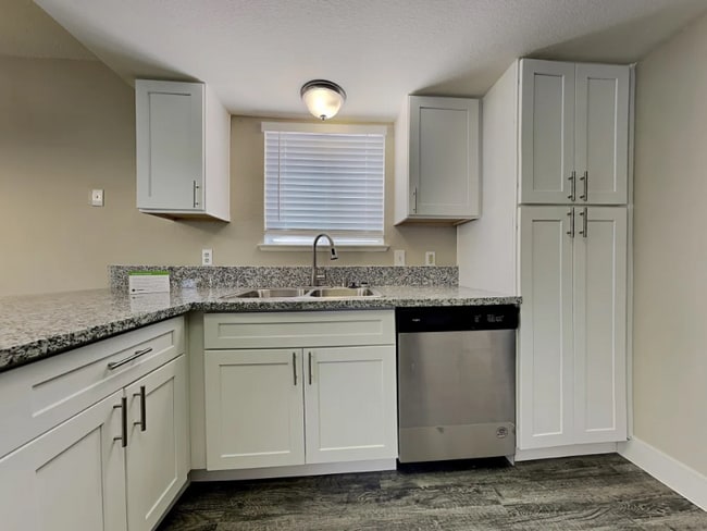 8236 Hercules Dr in Las Vegas, NV - Building Photo - Building Photo