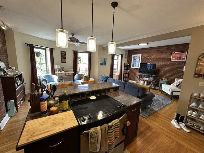 26 Worcester Sq, Unit 4 in Boston, MA - Foto de edificio - Building Photo