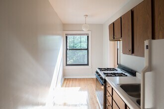 3007 N Racine Ave in Chicago, IL - Foto de edificio - Building Photo