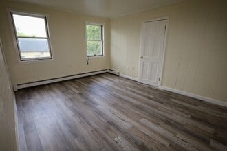 12 John St in Worcester, MA - Foto de edificio - Building Photo