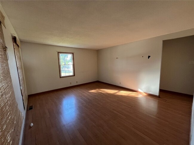 1705 Derhake Rd in Florissant, MO - Building Photo - Building Photo
