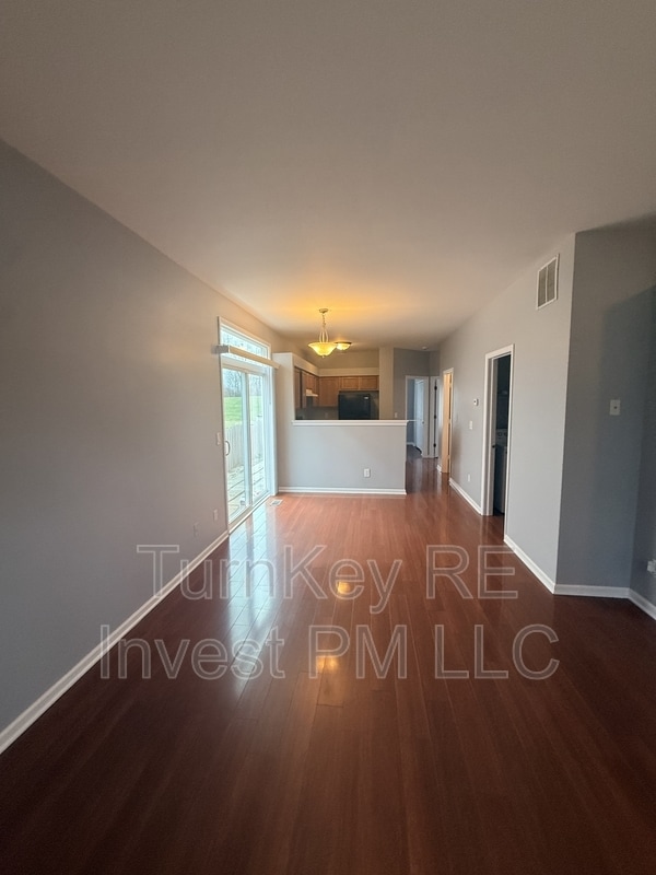 21339 Earhart Ct in Plainfield, IL - Building Photo - Building Photo