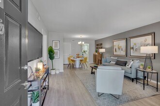 Trailwood Crossing Apartments in Raleigh, NC - Building Photo - Building Photo