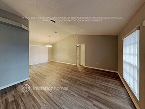 5517 Highlands Vue Ln in Lakeland, FL - Foto de edificio - Building Photo