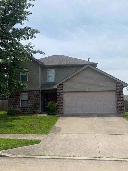 property at 2208 Bay Brook Dr