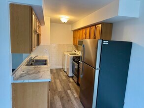 1483 Cornell Ct in Hoffman Estates, IL - Building Photo - Building Photo