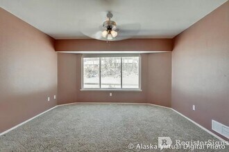 19970 Driftwood Bay Dr in Anchorage, AK - Building Photo - Building Photo