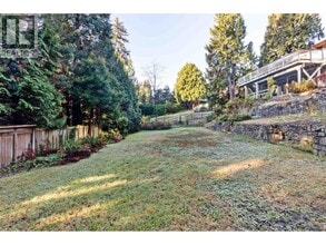 3062 Spencer Dr in West Vancouver, BC - Building Photo - Building Photo