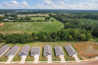 16618 Maggie Ct in Athens, AL - Building Photo - Building Photo