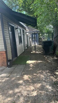 2117 Thonig Rd photo'