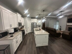1418 Cheyenne Trail in Granbury, TX - Building Photo - Building Photo