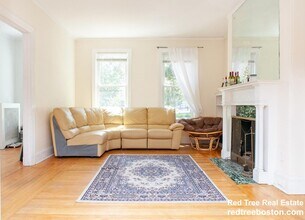 1743 Commonwealth Ave, Unit 1743 in Boston, MA - Foto de edificio - Building Photo