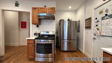 10 Oakview Terrace in Boston, MA - Building Photo - Building Photo