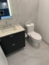 259 The Kingsway in Toronto, ON - Building Photo - Building Photo