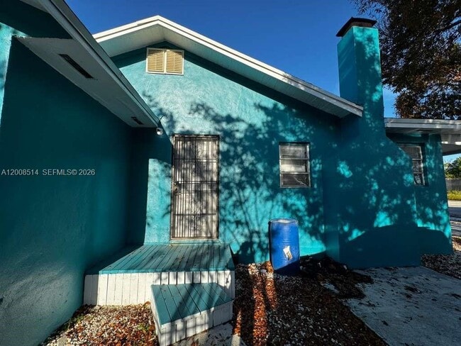 property at 1121 NW 40th St