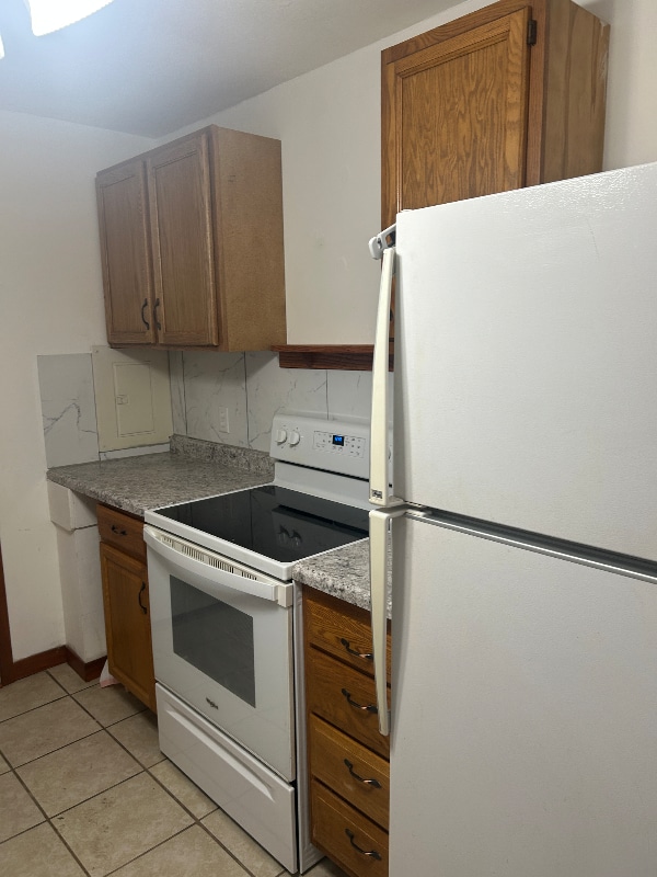 2408 SW Shunga Dr in Topeka, KS - Building Photo - Building Photo