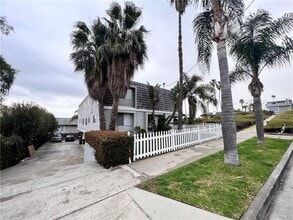 24802 La Paz Ave in Dana Point, CA - Building Photo - Building Photo