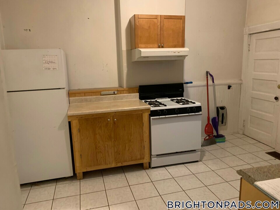 44 Brackett St-Unit -1 in Boston, MA - Building Photo