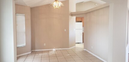 10013 Crenshaw Cir in Clermont, FL - Foto de edificio - Building Photo