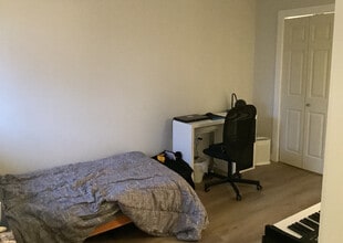 1959 Purcell Way in North Vancouver, BC - Building Photo - Building Photo