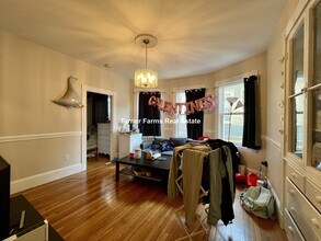 122 Calumet St, Unit 2A in Boston, MA - Building Photo - Building Photo