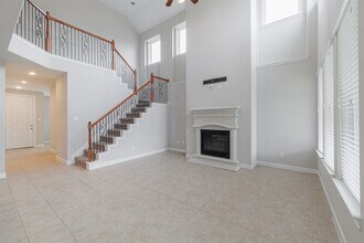 20318 Peralta Cliff Trail in Richmond, TX - Building Photo - Building Photo