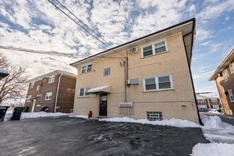 4617 Grove Ave in Brookfield, IL - Building Photo - Building Photo