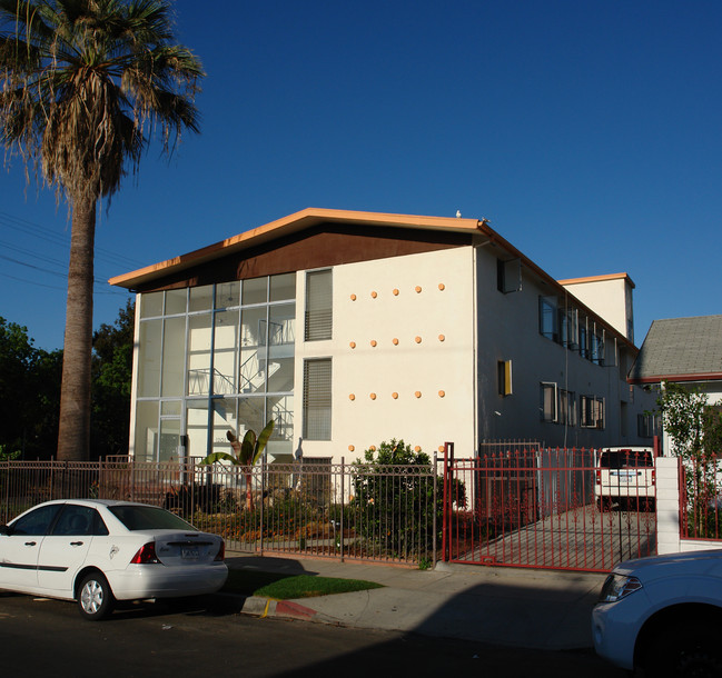 1201 N Kingsley Dr in Los Angeles, CA - Foto de edificio - Building Photo