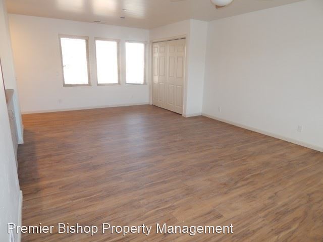 312 E Pine St photo'