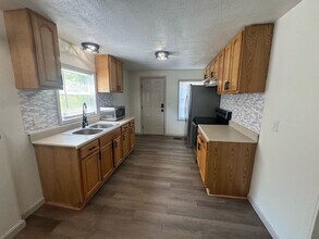 1113 Bloomingdale Pike in Kingsport, TN - Building Photo - Building Photo