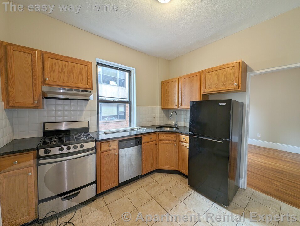 77 Hancock St in Cambridge, MA - Building Photo