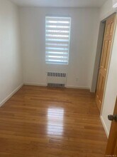 43-27 220th St in Queens, NY - Building Photo - Building Photo