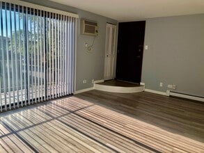 624 W 65th St in Westmont, IL - Building Photo - Building Photo