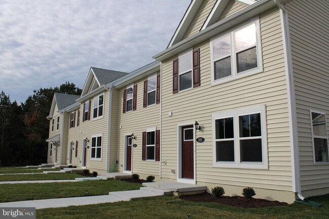 property at 517 Merganser Wy