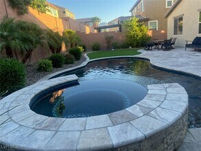 6517 Towerstone St in North Las Vegas, NV - Building Photo - Building Photo
