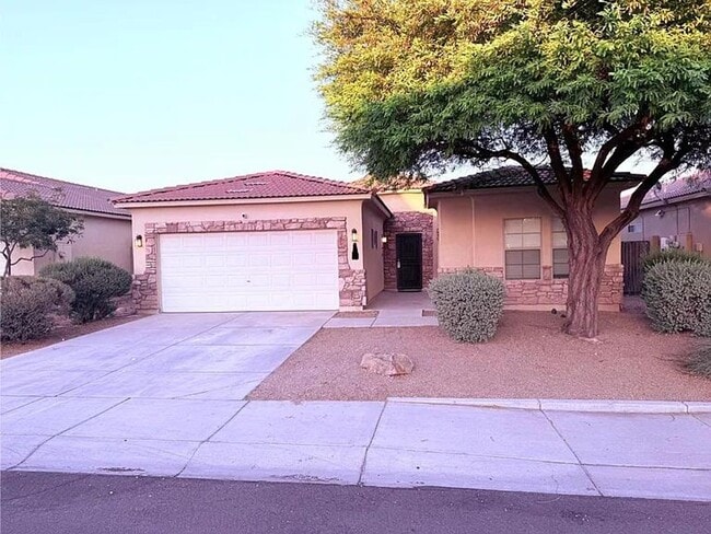 property at 15601 N Poppy St
