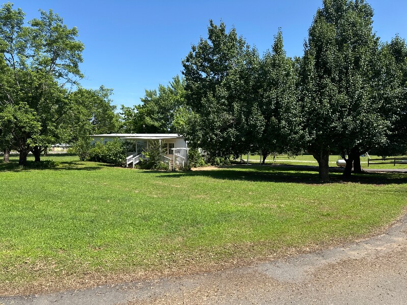 70 Palm Rd in Mcalester, OK - Building Photo