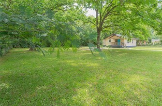525 Baker Cir NW in Atlanta, GA - Building Photo - Building Photo