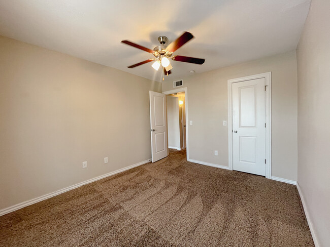 Sienna Ridge in Oklahoma City, OK - Building Photo - Building Photo