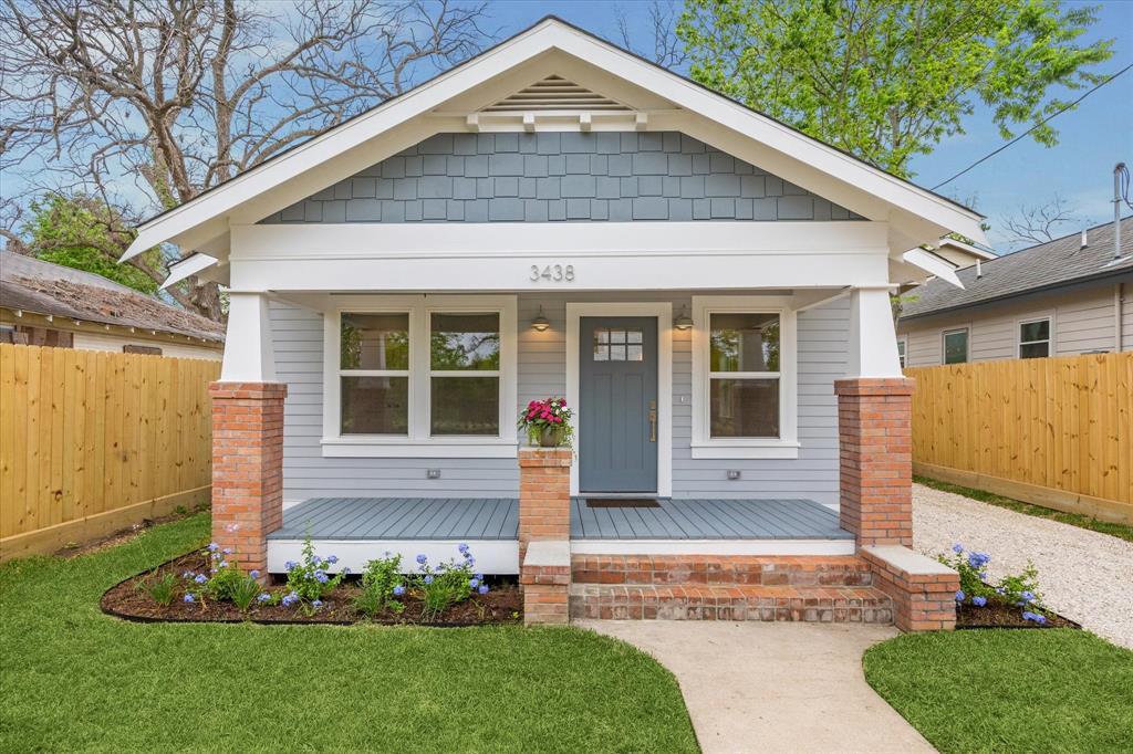 3438 Simmons St in Houston, TX - Building Photo