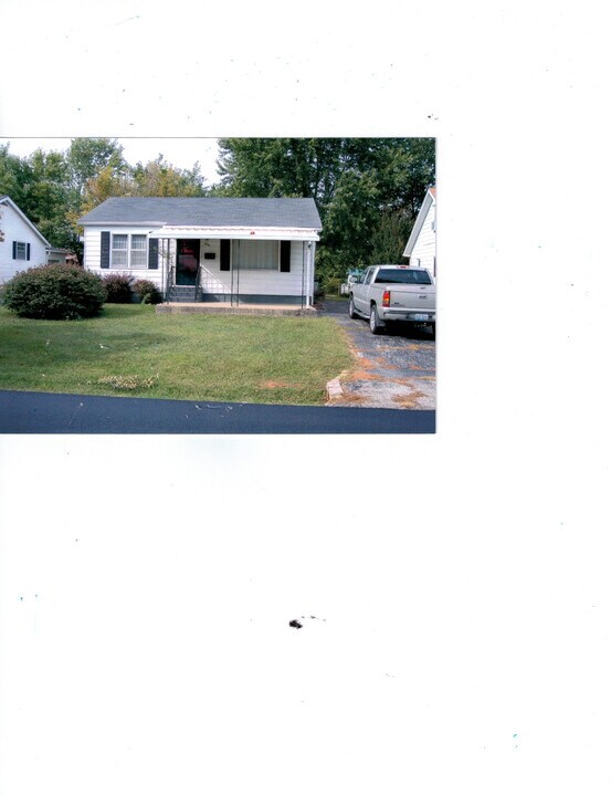 2806 Florence Dr in Hopkinsville, KY - Foto de edificio