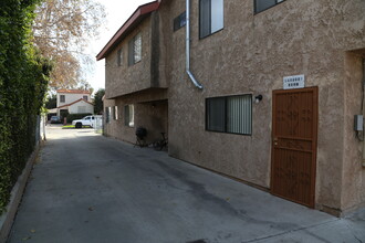 3019 Alsace Ave in Los Angeles, CA - Building Photo - Building Photo