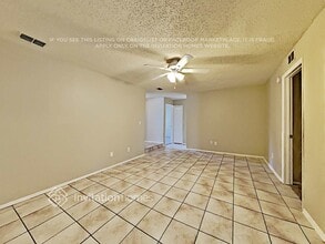 2212 Cornell Dr in Riverview, FL - Foto de edificio - Building Photo