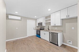 2623 Canfield St in Houston, TX - Building Photo - Building Photo