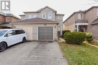 6416 Hampden Woods Rd in Mississauga, ON - Building Photo - Building Photo