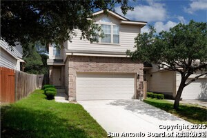 18 Rainy Ave in San Antonio, TX - Building Photo