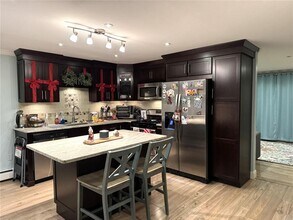 105 Woodside Dr in North Providence, RI - Building Photo - Building Photo