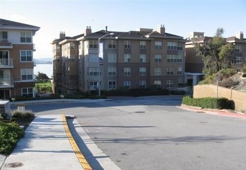 401 Crescent Ct in San Francisco, CA - Building Photo