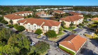 12950 Positano Cir in Naples, FL - Building Photo