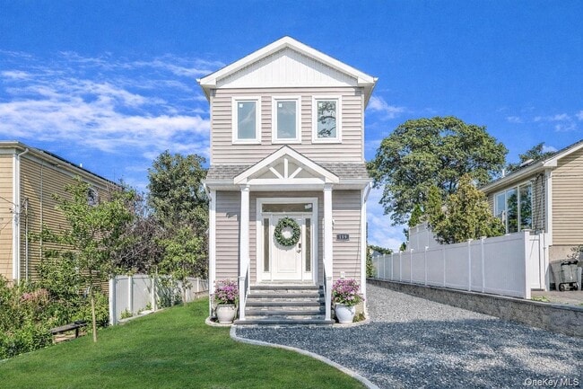 property at 119 Whittier Dr